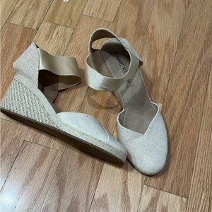 Ann Kline Wedges